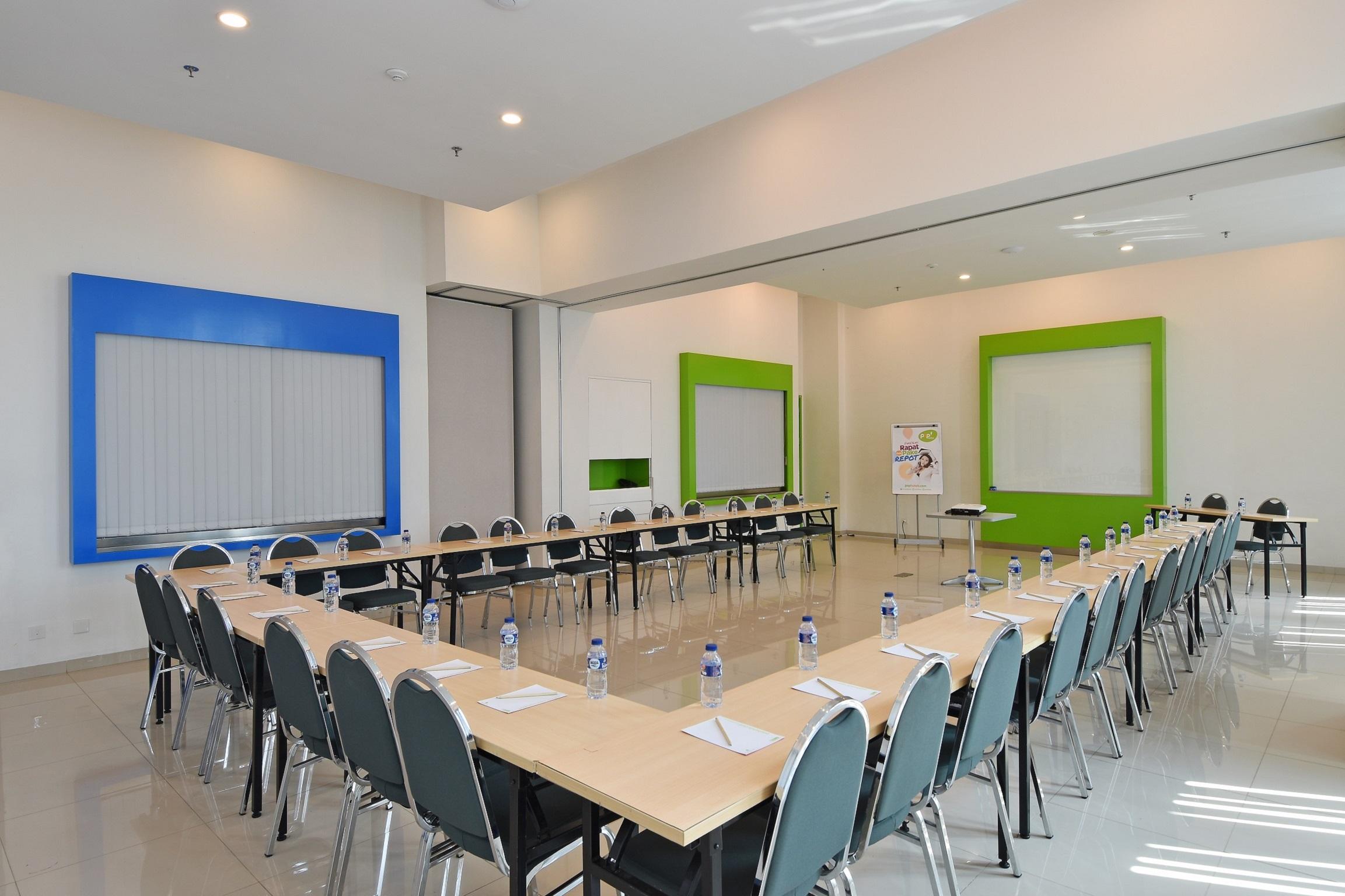 Pop! Hotel Kelapa Gading Jakarta Buitenkant foto