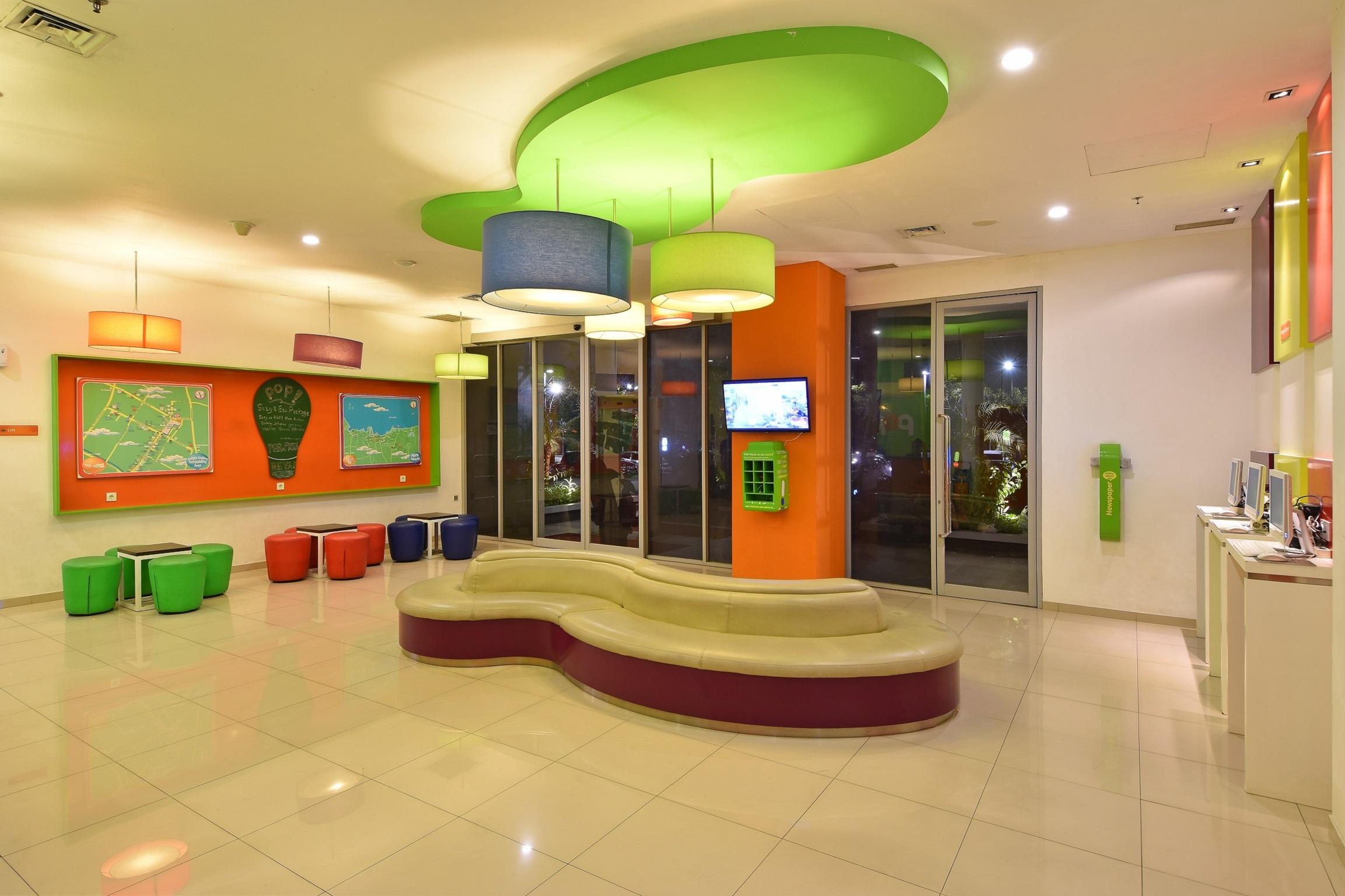 Pop! Hotel Kelapa Gading Jakarta Buitenkant foto