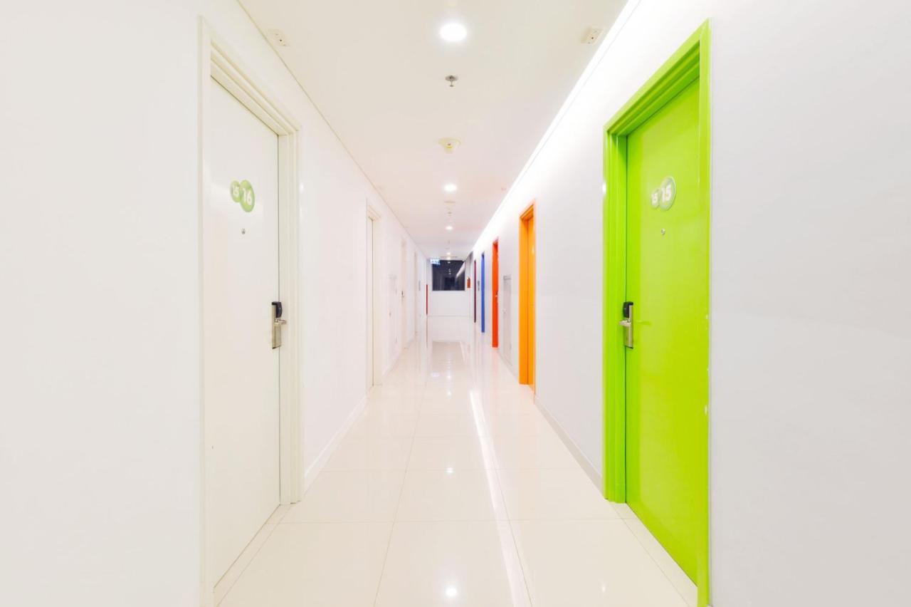 Pop! Hotel Kelapa Gading Jakarta Buitenkant foto