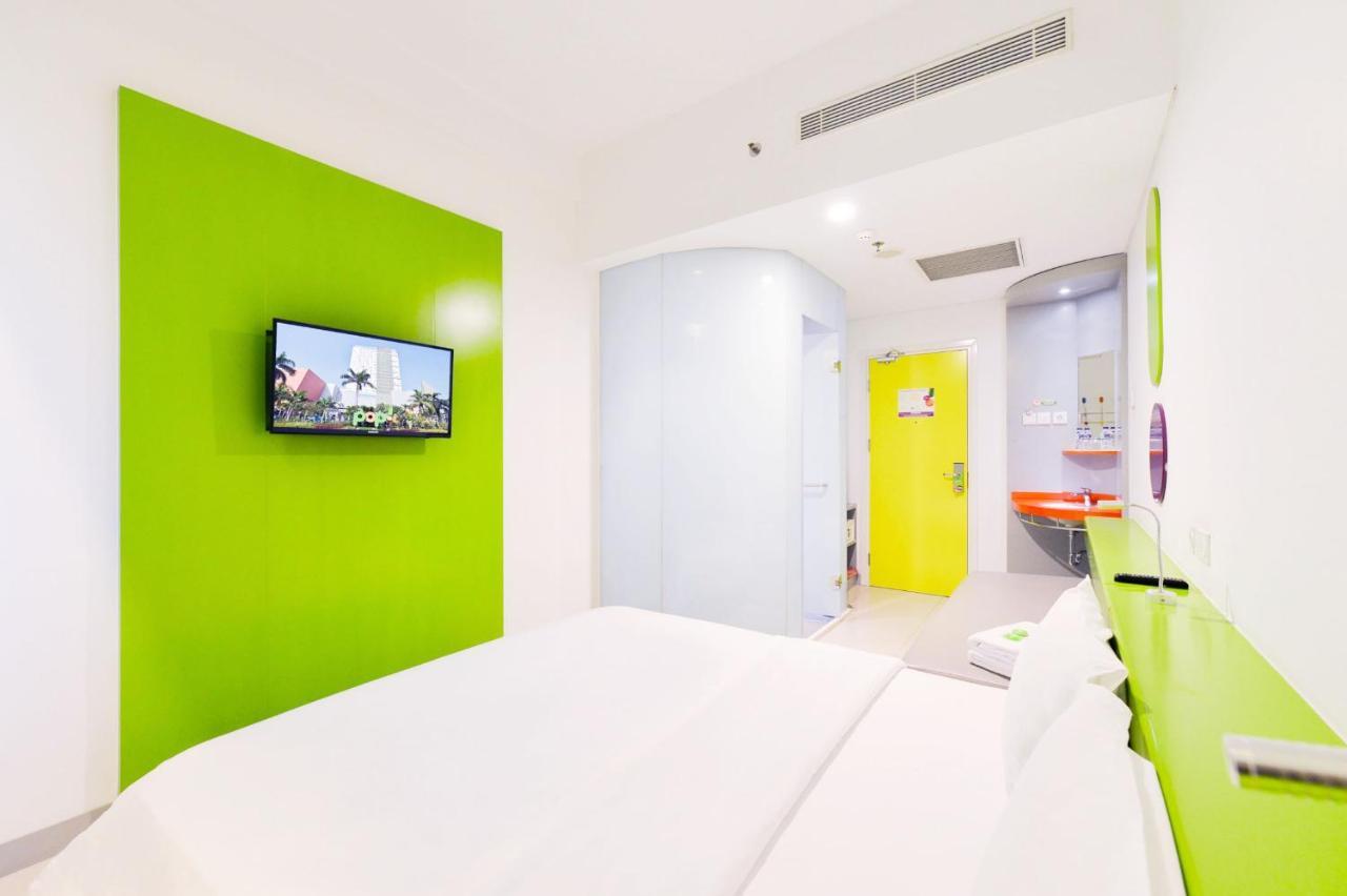 Pop! Hotel Kelapa Gading Jakarta Buitenkant foto