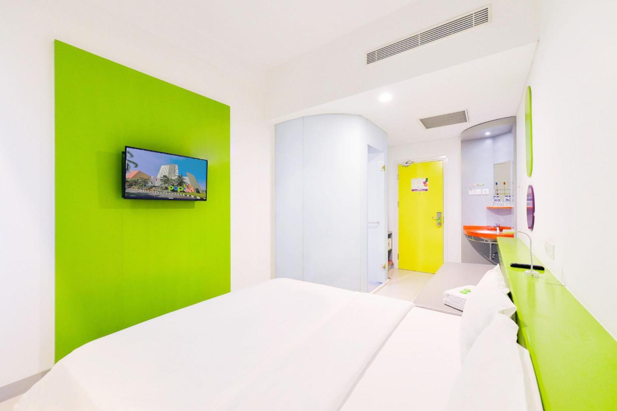 Pop! Hotel Kelapa Gading Jakarta Buitenkant foto