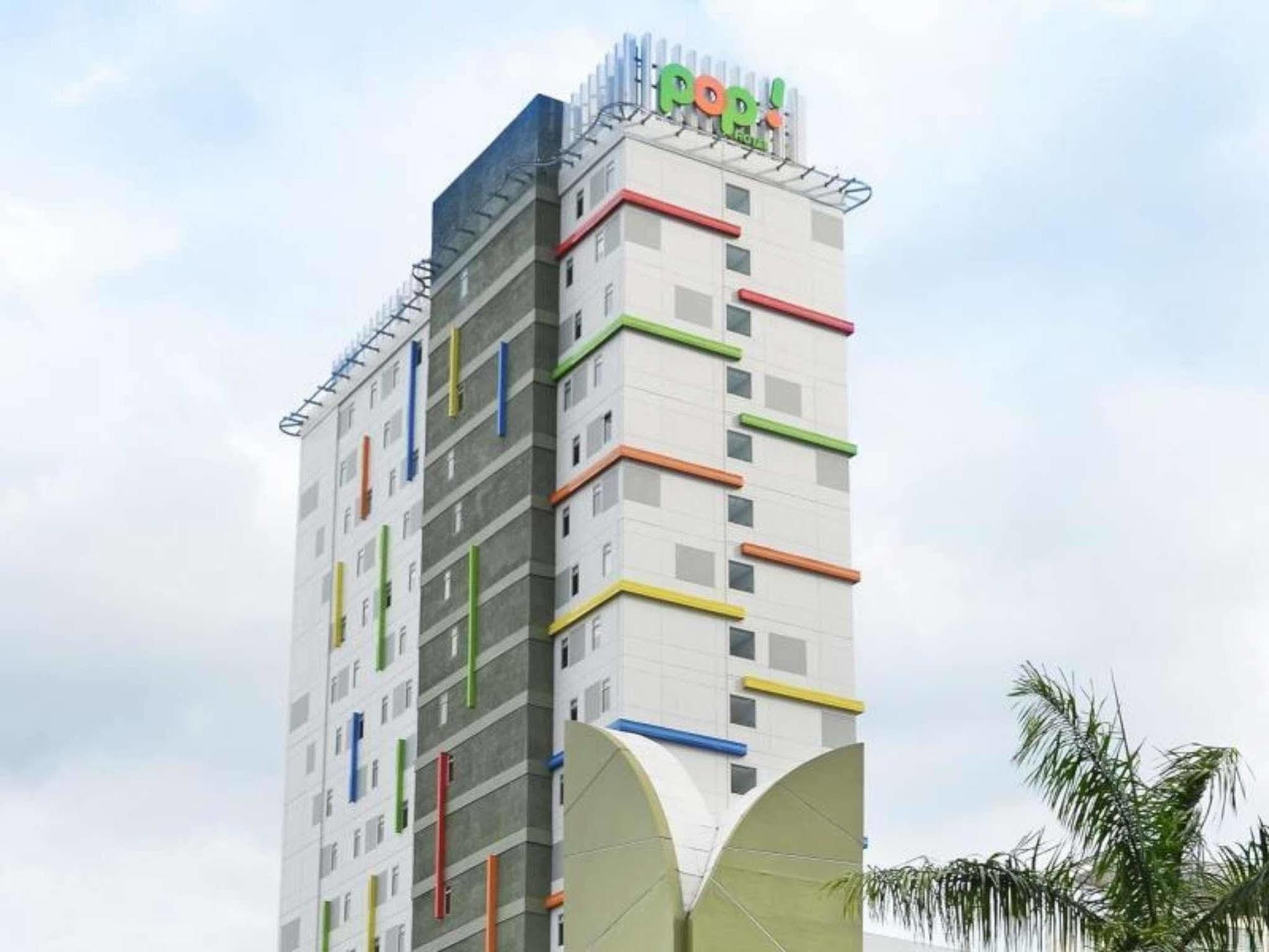 Pop! Hotel Kelapa Gading Jakarta Buitenkant foto