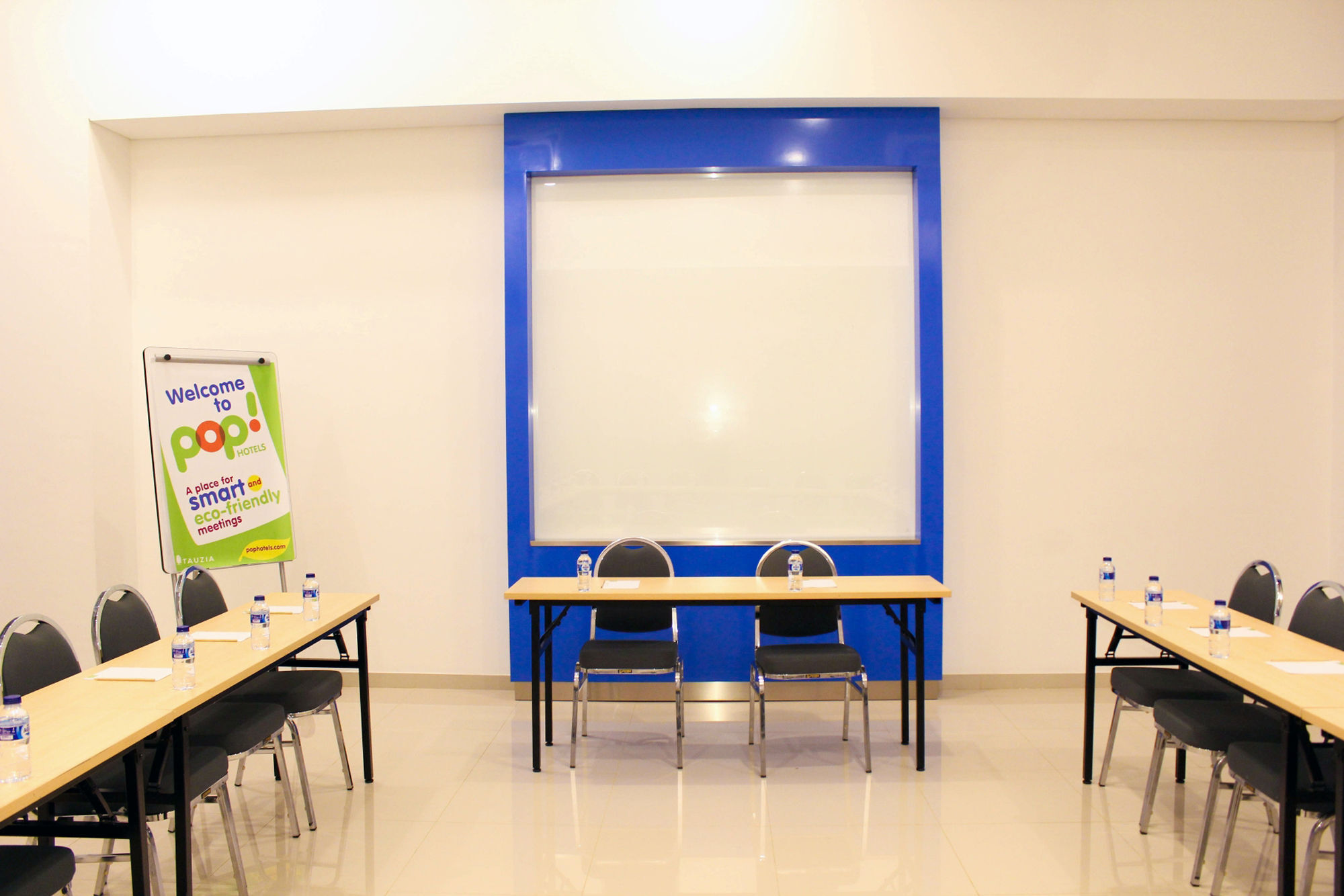 Pop! Hotel Kelapa Gading Jakarta Buitenkant foto
